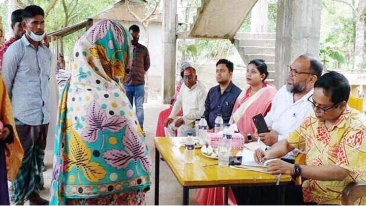 শিবপুরে আশ্রয়ণ প্রকল্প পরিদর্শন করলেন প্রধানমন্ত্রীর কার্যালয়ের টিম