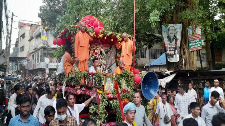 নরসিংদীতে রথযাত্রা মহোৎসব অনুষ্ঠিত 