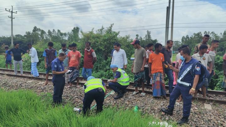 রায়পুরায় ট্রেনে কাটা পড়ে নিহত ৫ জনের পরিচয় মিলেছে